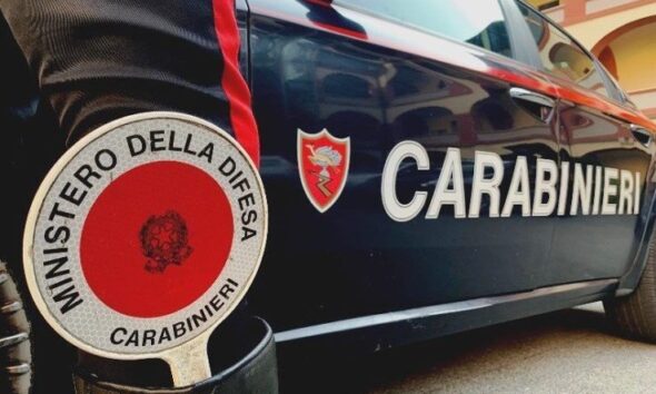 Savona, fermati quattro giovani torinesi con armi e hashish