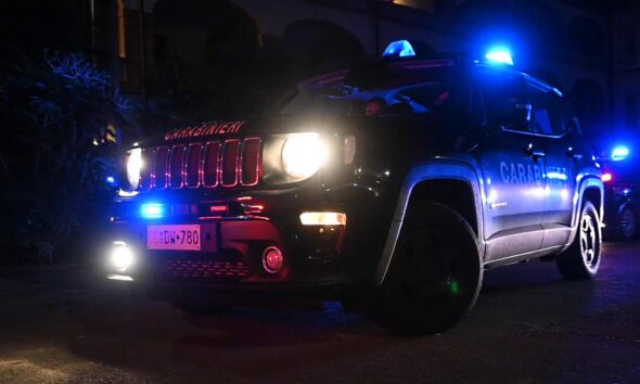Torino, arrestato 43enne per estorsione ai genitori per crack