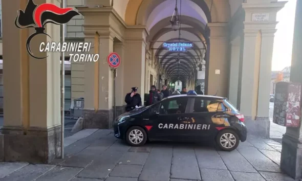 Turista toscano arrestato a Torino per furto di una lattina da 1,50 euro