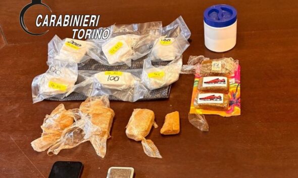 Due chili di cocaina sequestrati a Torino, arrestati due giovani
